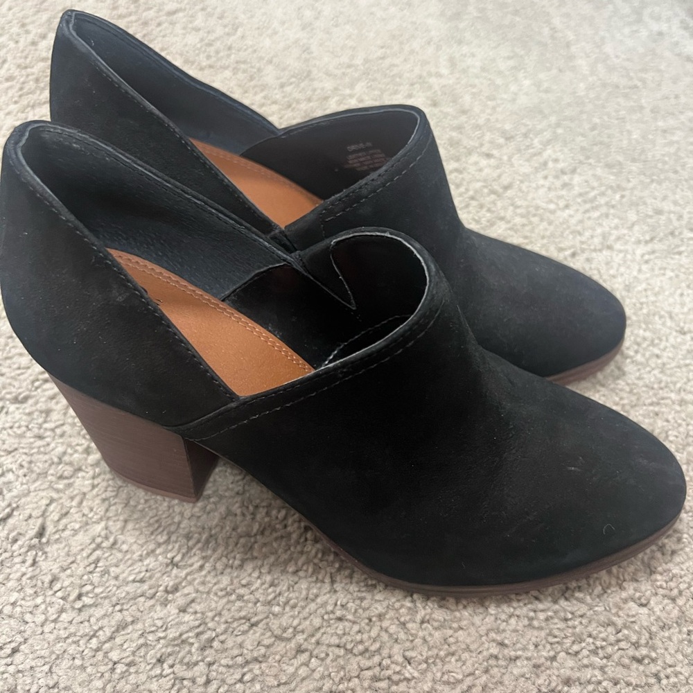 Women’s Gianni bini booties size 7.5